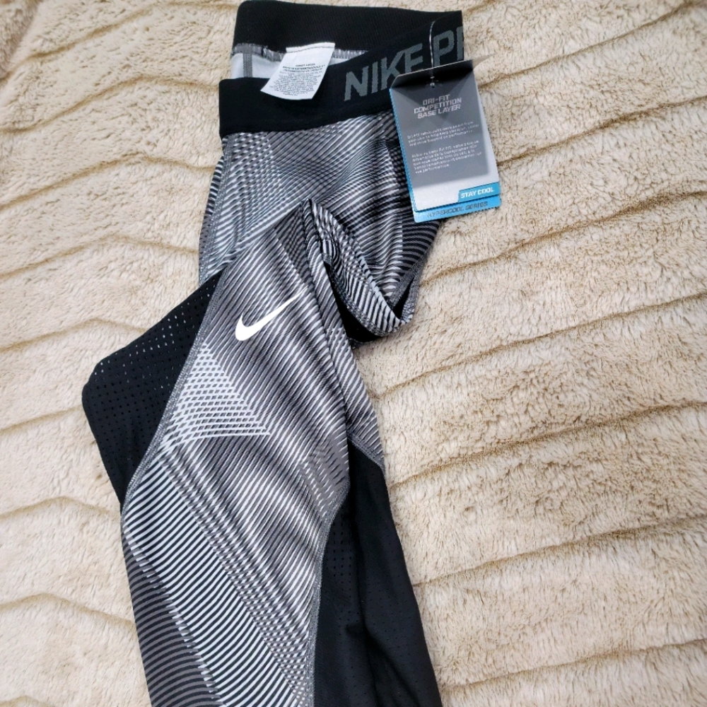 Nike Training Capri